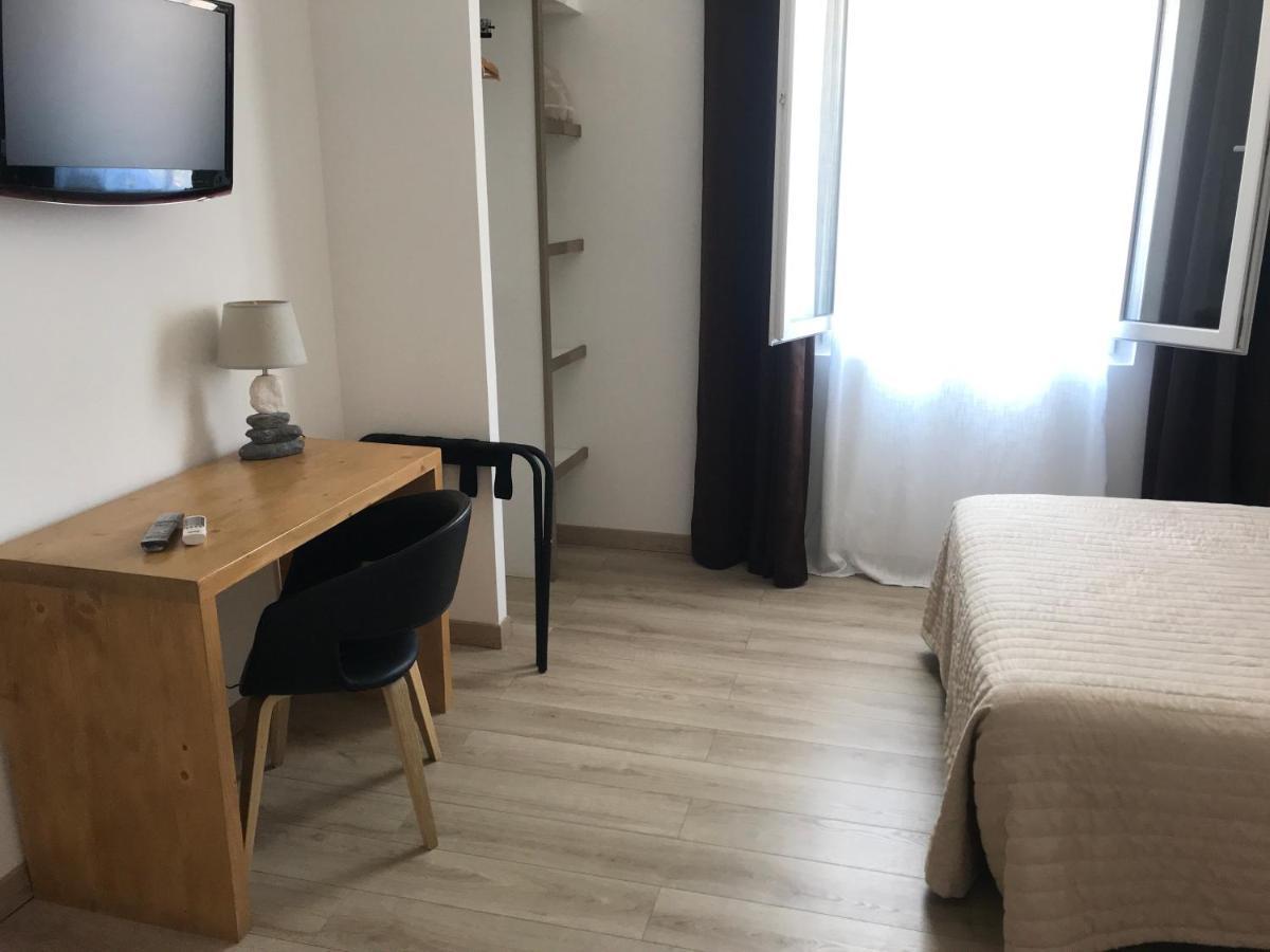 Hotel Du Golfe Bonifacio  Bagian luar foto