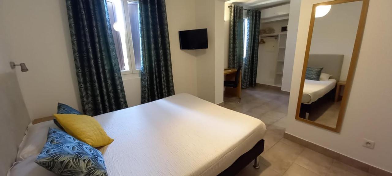 Hotel Du Golfe Bonifacio  Bagian luar foto