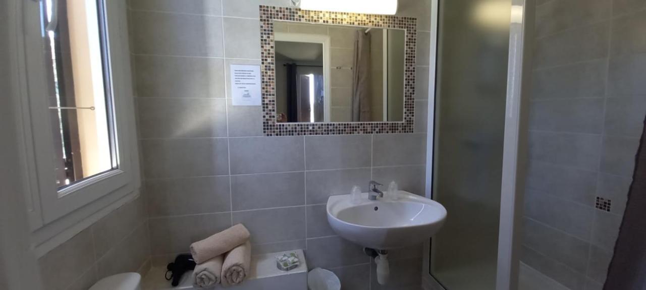 Hotel Du Golfe Bonifacio  Bagian luar foto