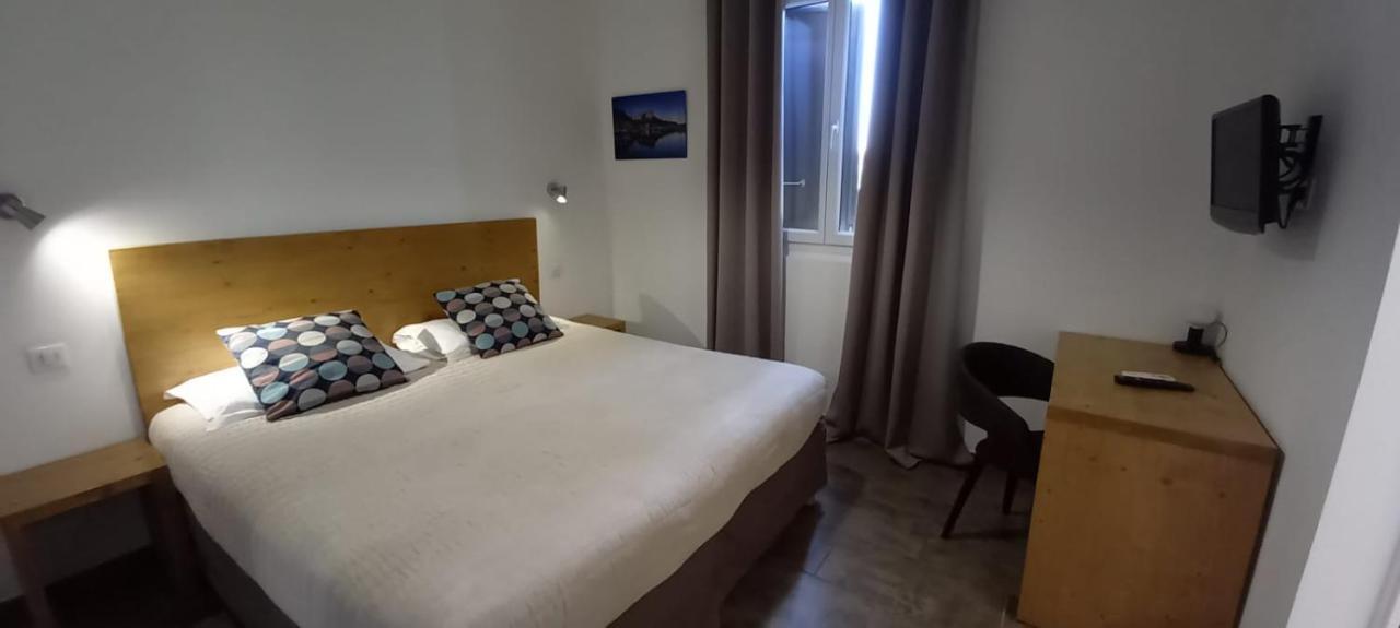 Hotel Du Golfe Bonifacio  Bagian luar foto
